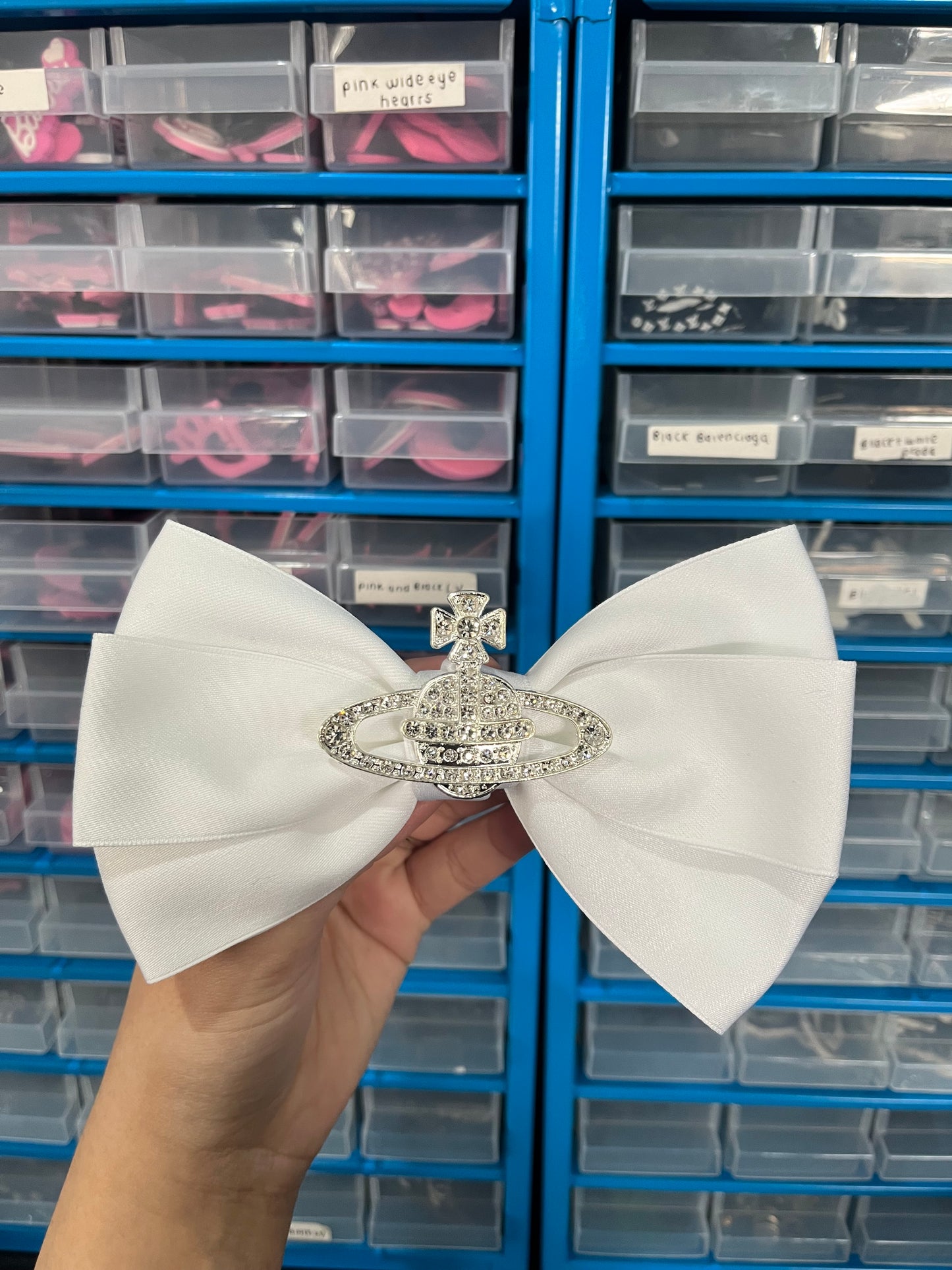 White Bow - Croc bow