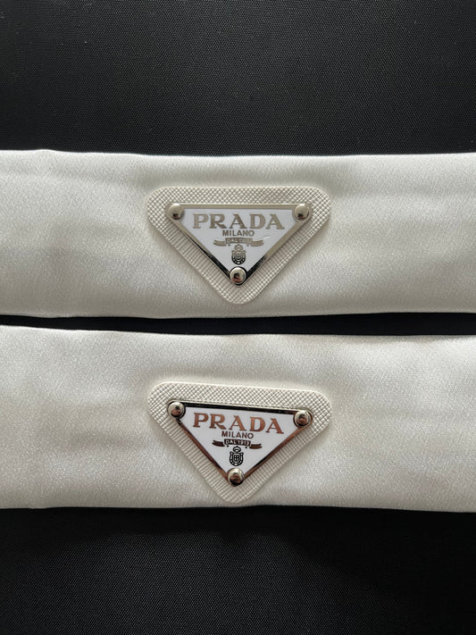 White triangle straps set