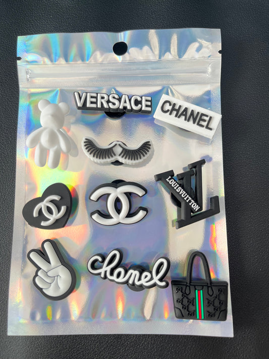 Black and white £5 bundle