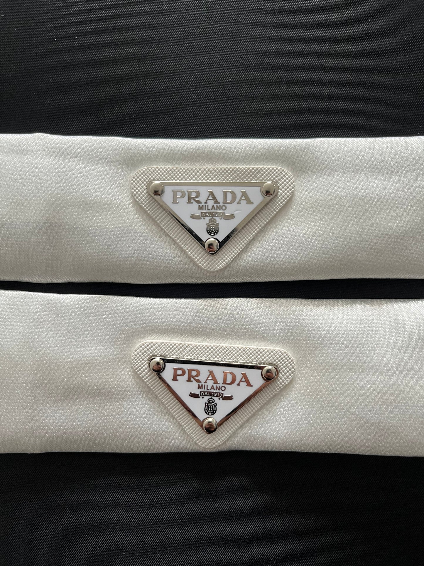 White triangle straps set