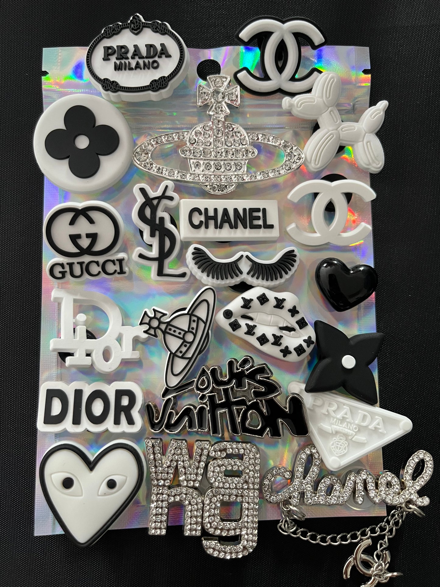 White and black bundle