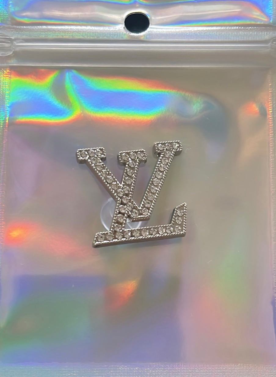 Silver L metal charm