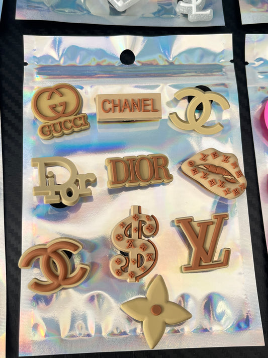 £5 beige charms bundle