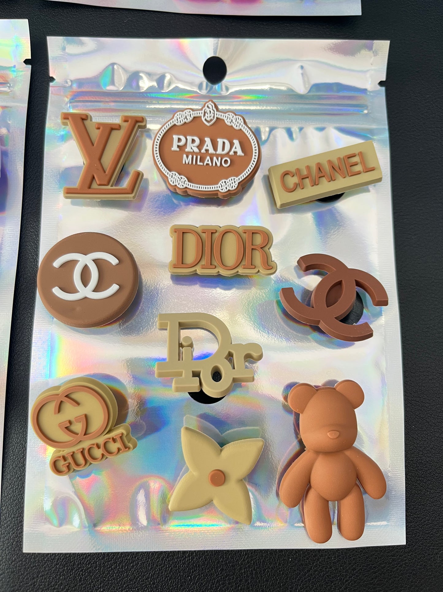 Beige and brown £5 bundle