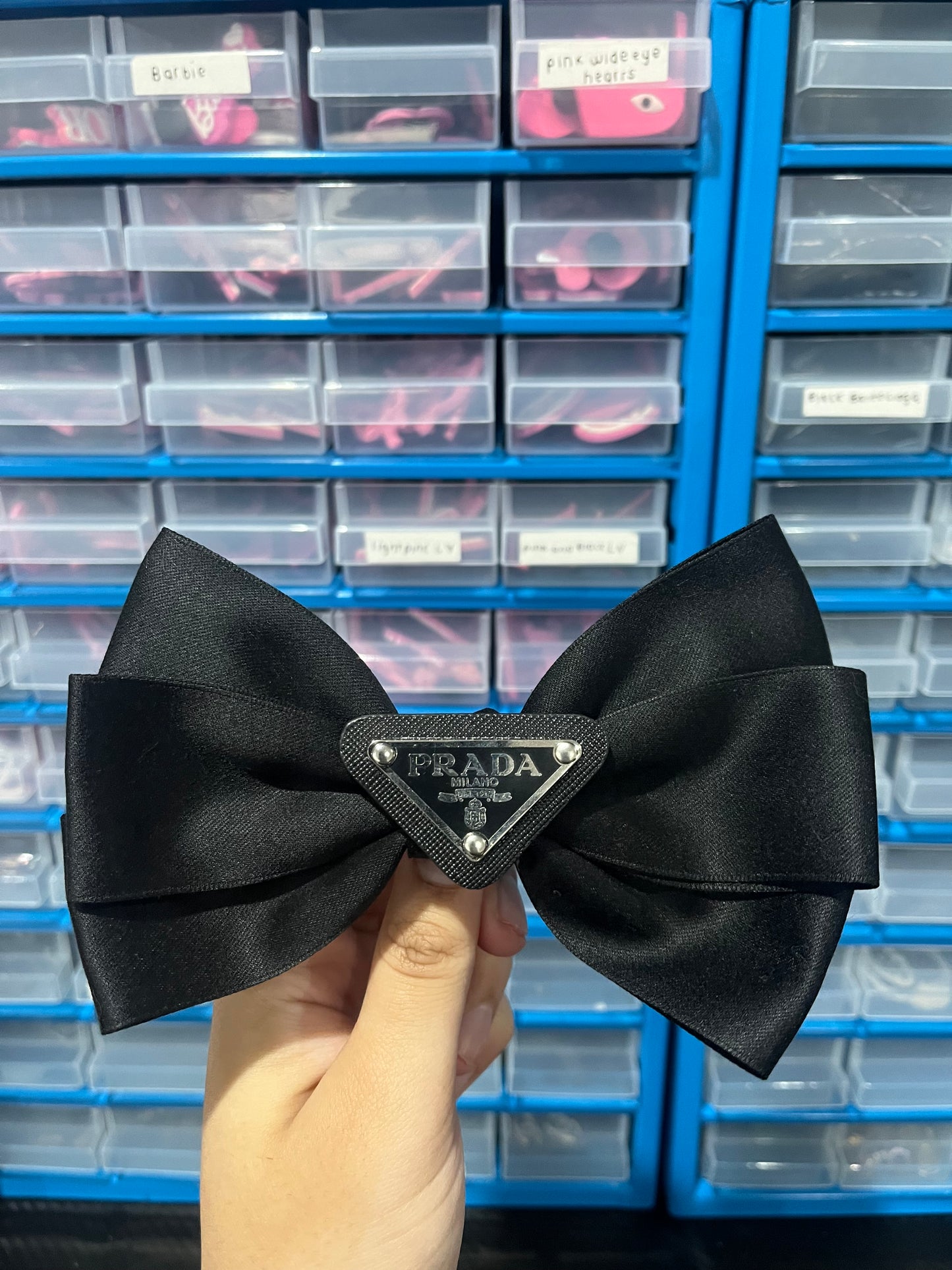 Black triangle logo bow - Croc bow