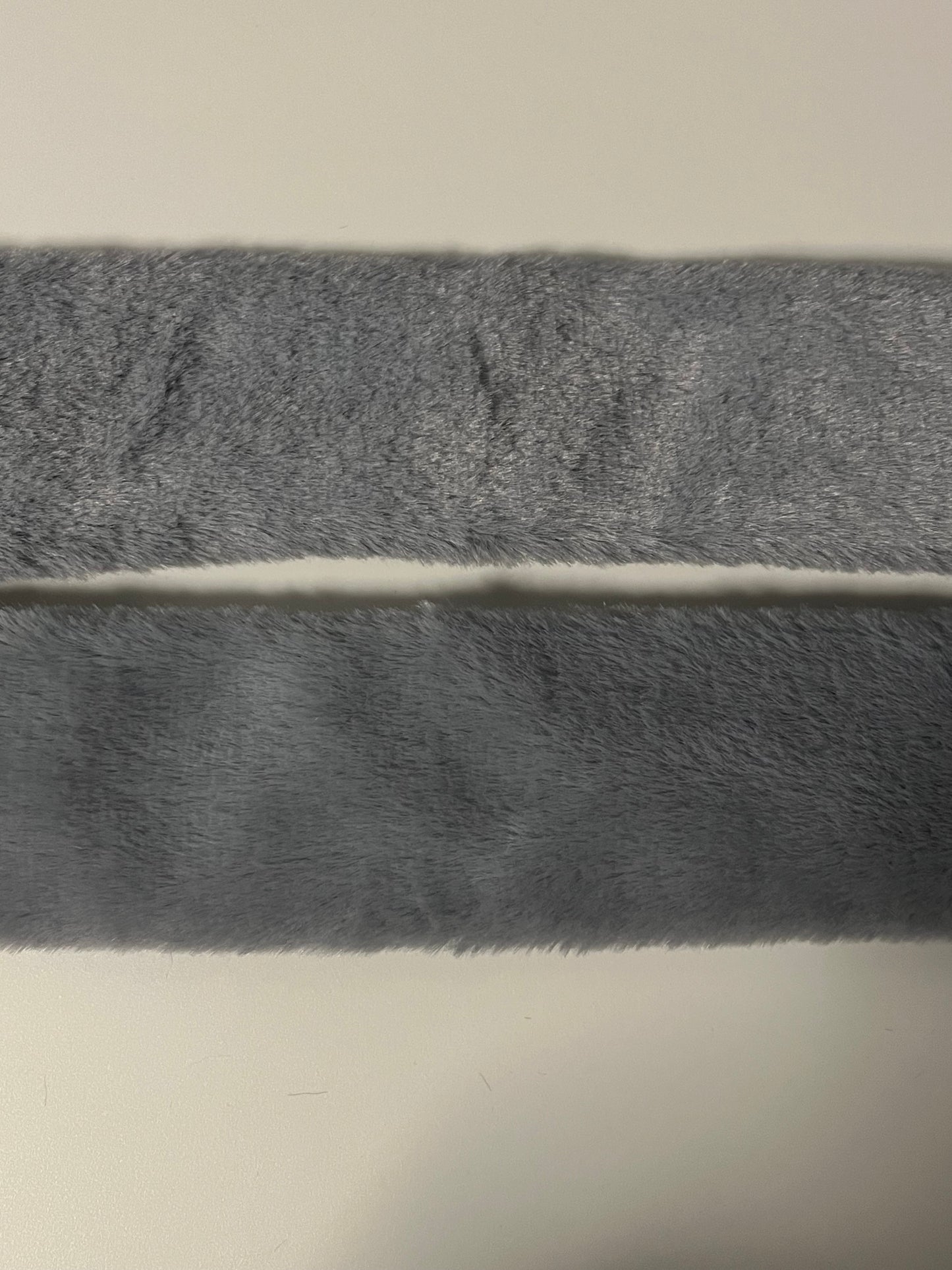 Grey fur plain straps set