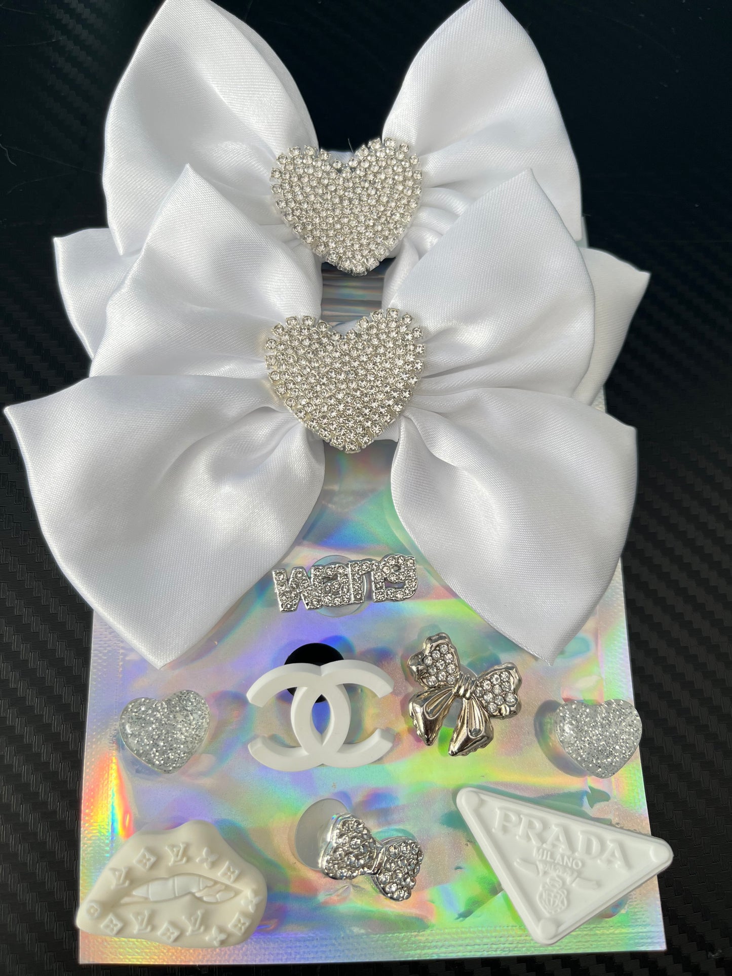 White bows bundle