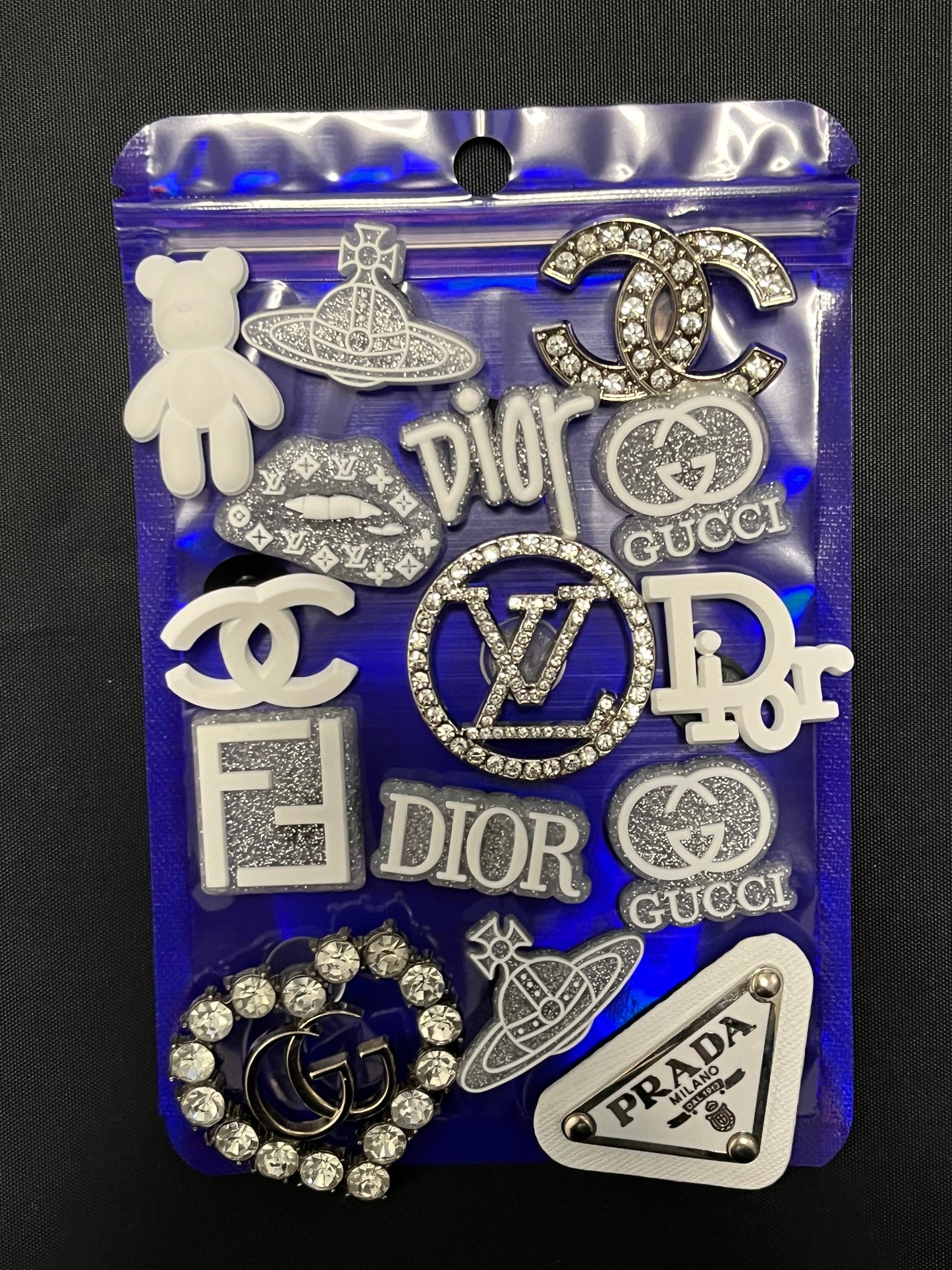 White and silver bundle