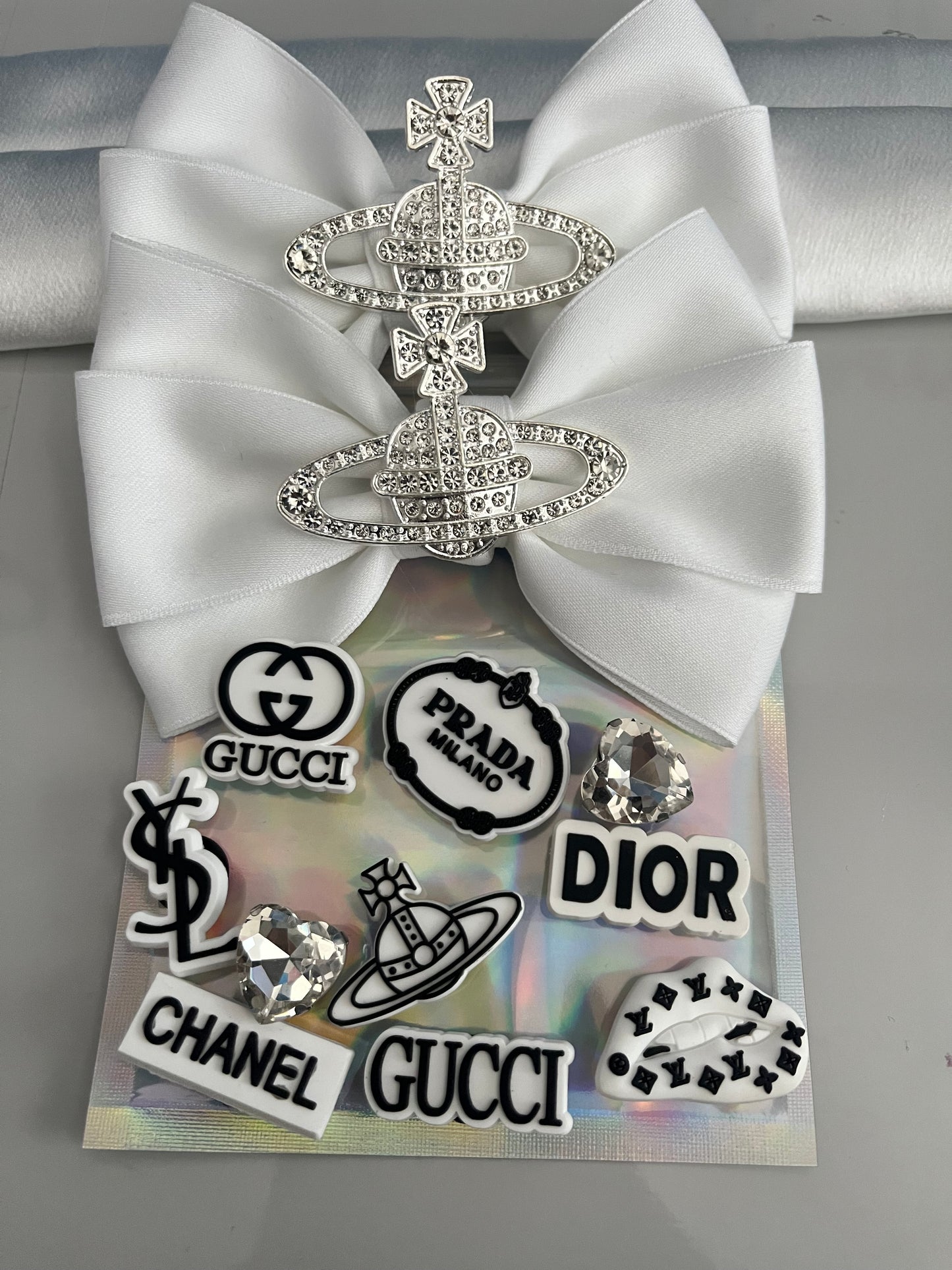 White complete bundle